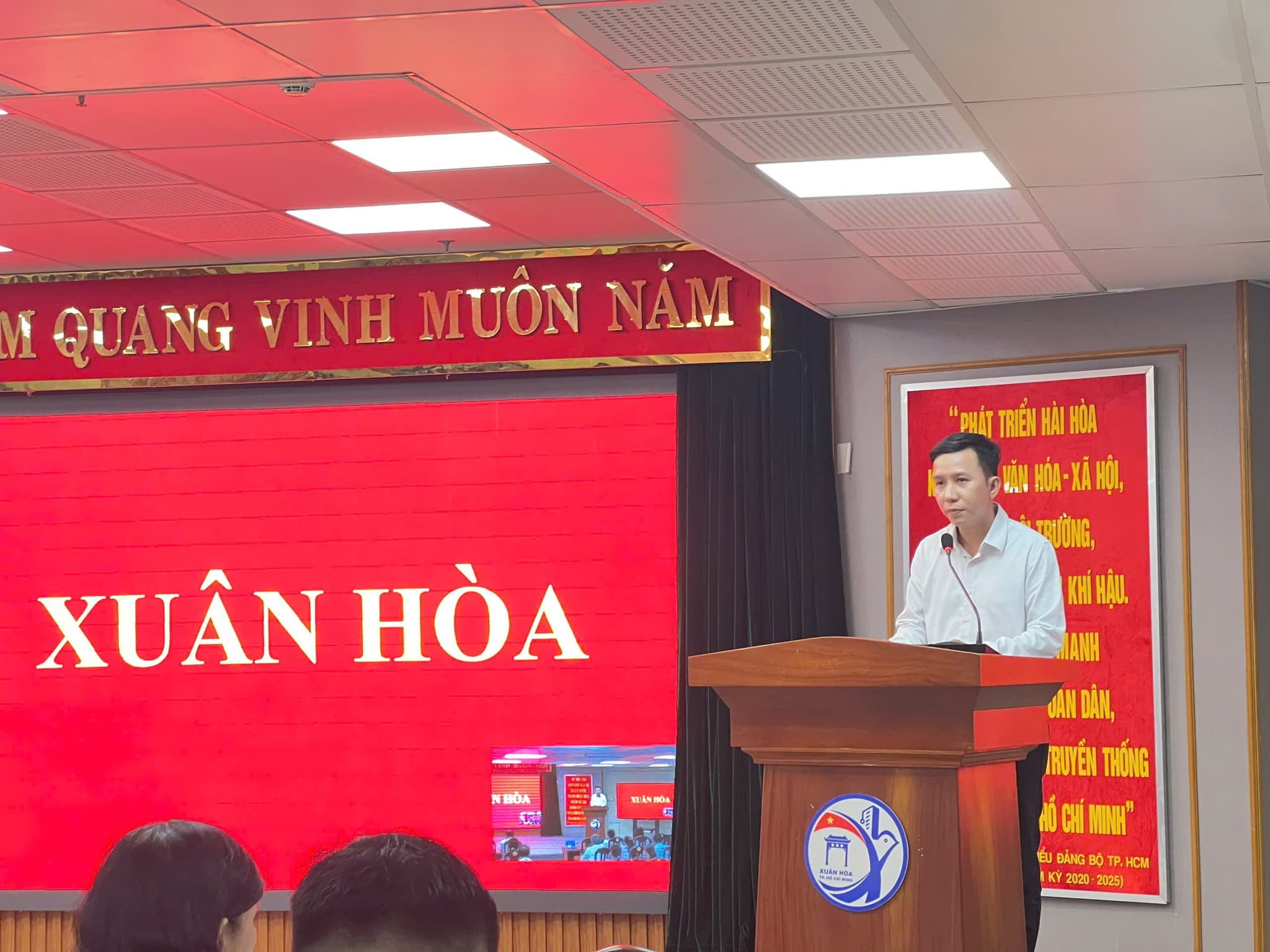 TỔ ĐẠI BIỂU QUỐC HỘI SỐ 6 TIẾP XÚC CỬ TRI 12 PHƯỜNG SAU KỲ HỌP THỨ NHẤT, QUỐC HỘI KHÓA XVI. — ảnh 5